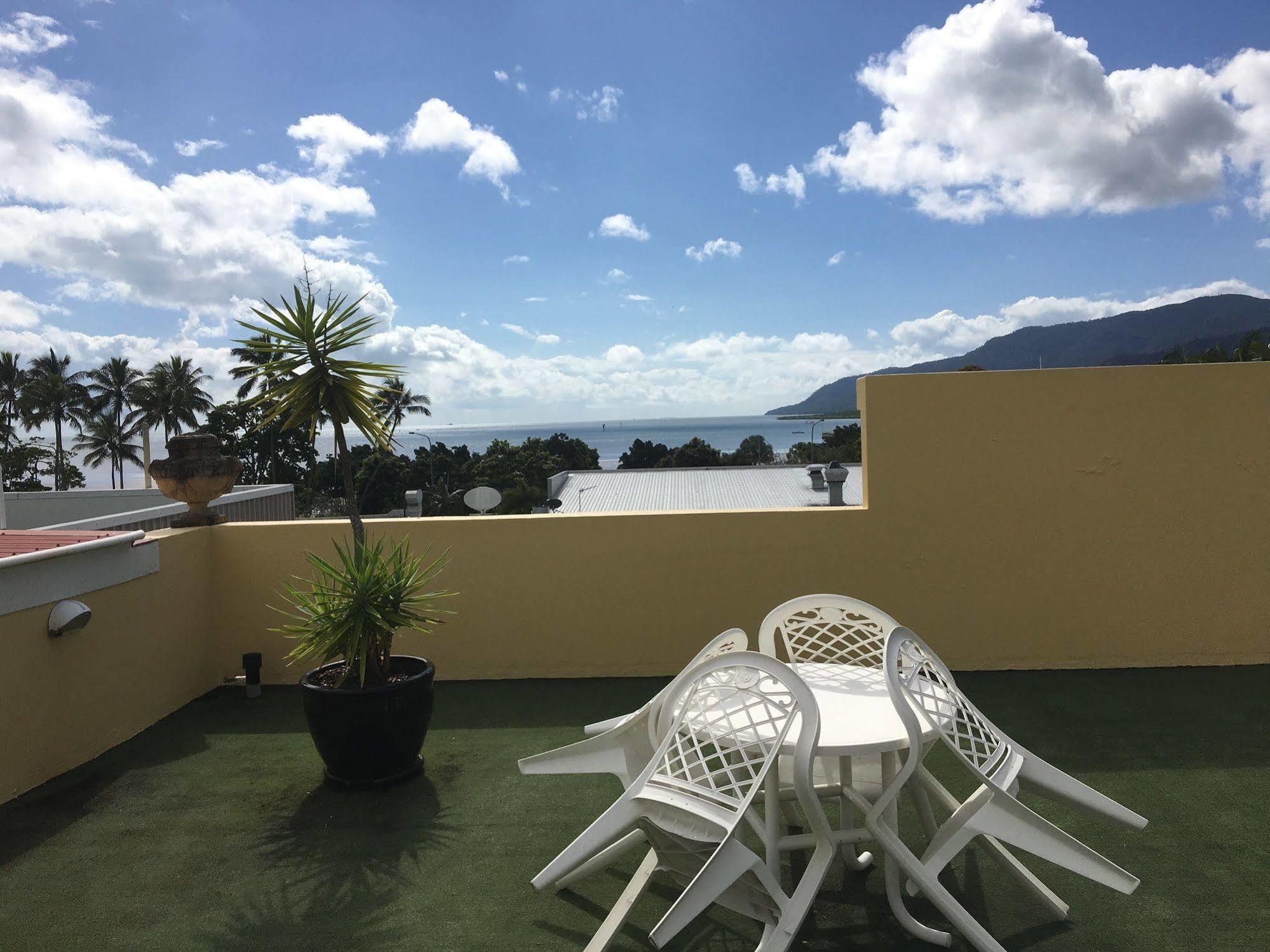 Il Palazzo Holiday Apartments Cairns Zewnętrze zdjęcie